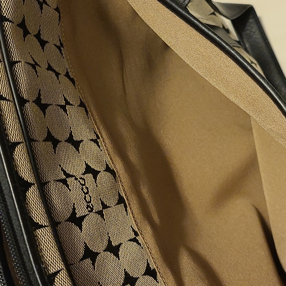 ECCO expandable laptop bag - Picture 6 of 8